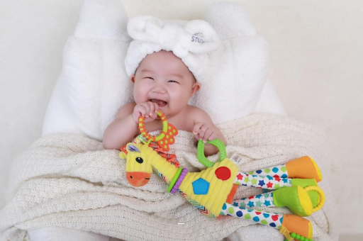 阳泉宝宝几个月会走路 阳泉宝宝几个月会走路